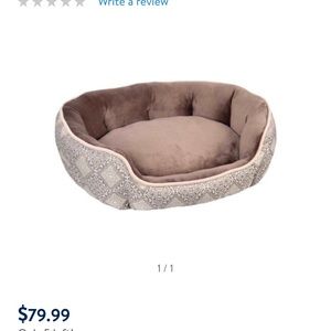 NEW DOG BED FOR A LOW PRICE